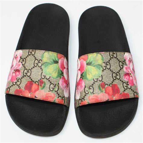 gucci slides pursuit bloom|Gucci Bloom slides price.